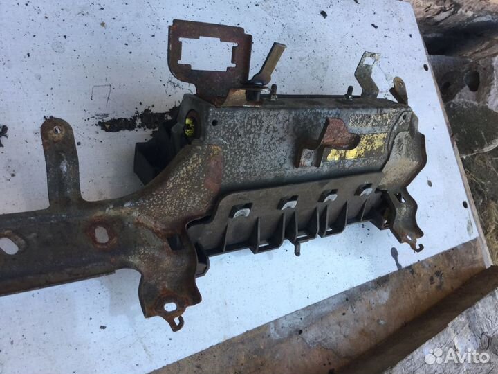 Подушка SRS ног водительская Toyota Highlander U50