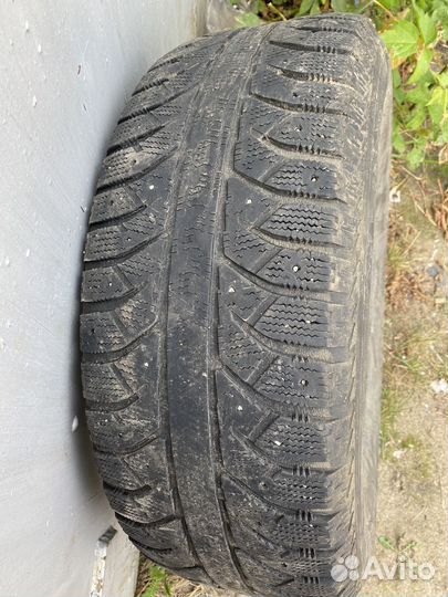 Bridgestone Ice Cruiser 7000 265/65 R17 116T