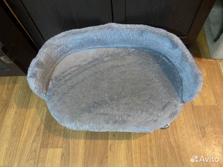 Диван для маленьких собак