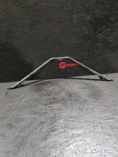 Распорка кузова Bmw 5 E60 N52B30 2005