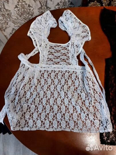 Школьный фартук белый и чёрный