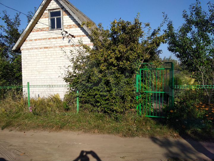 Дача 20 м² на участке 5 сот.