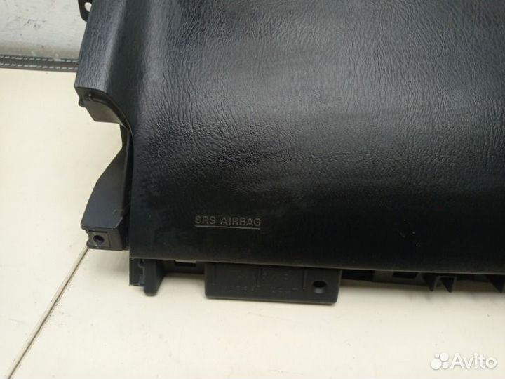 Подушка безопасности пассажирская (в торпедо)
