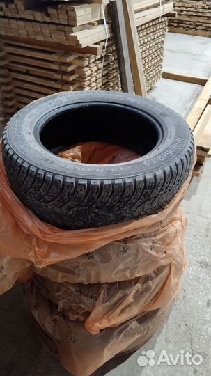 Nokian Tyres Hakkapeliitta 8 SUV 225/60 R17 99T