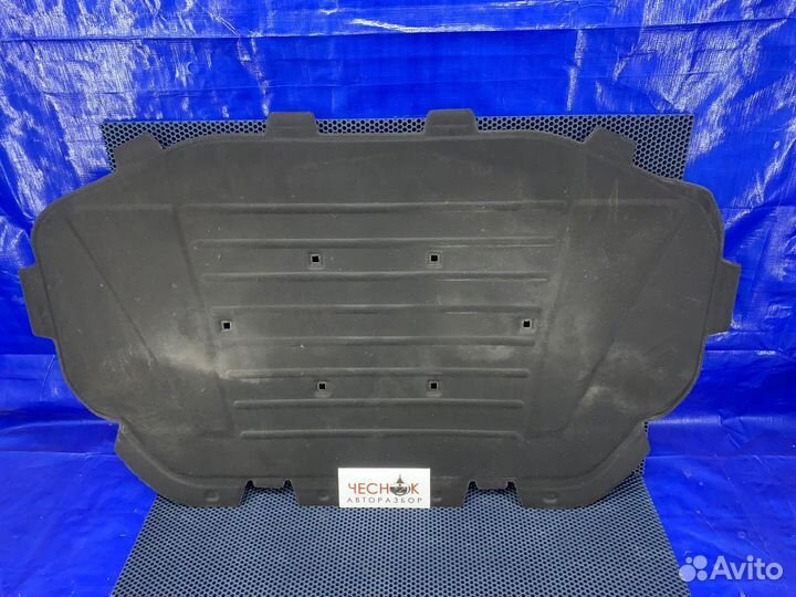 Шумоизоляция обшивка шуба капота Audi Q7