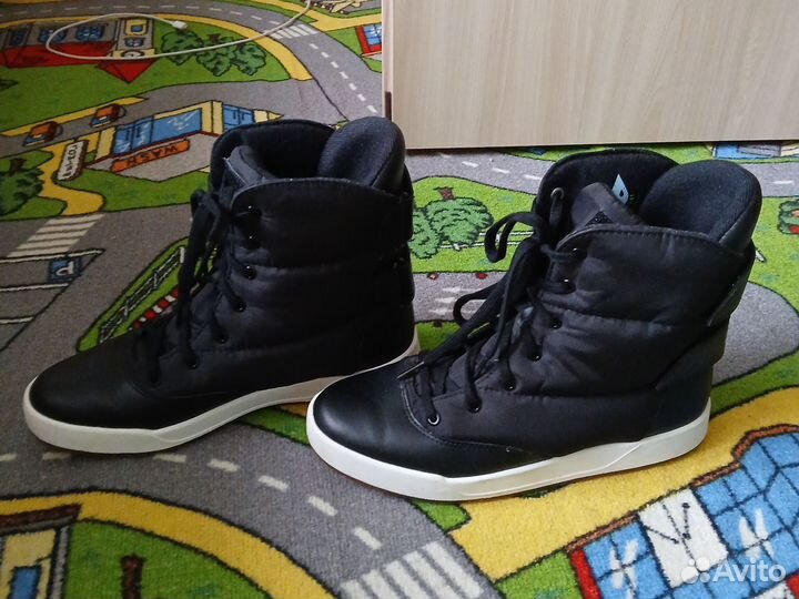 Ботинки зимние reebok 39