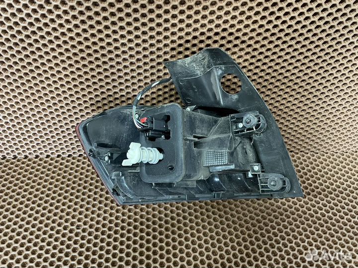 Фонарь задний правый Volkswagen Passat B8