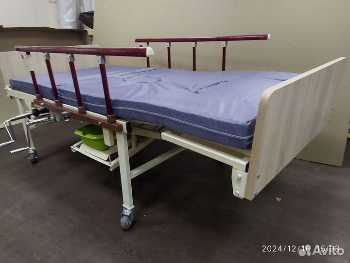 Кровать функциональная для ухода за больными
