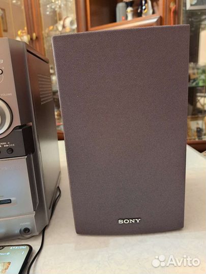 Музыкальный центр sony.Hi-Fi cупер звук.как новый
