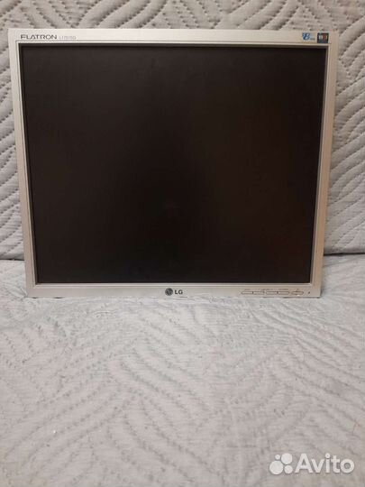 Монитор LG