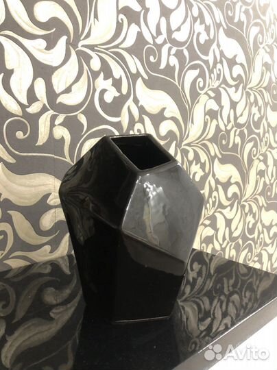 Ваза декоративная