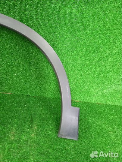 Накладка на крыло передняя левая Nissan Qashqai