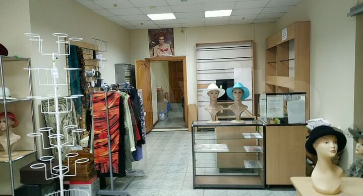 Торговая площадь, 56 м²