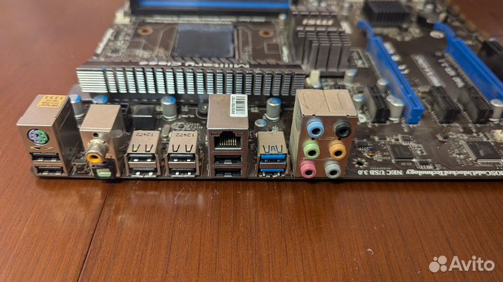 Топовая материнская плата AM3+