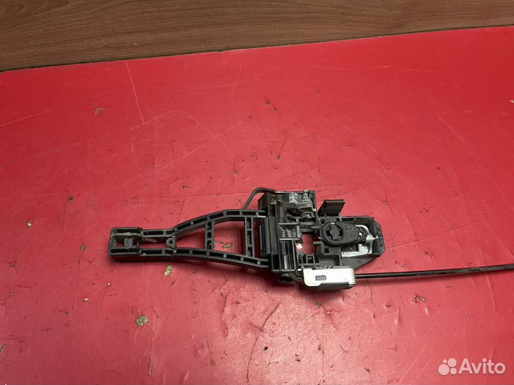 Кронштейн ручки Ford Focus 3