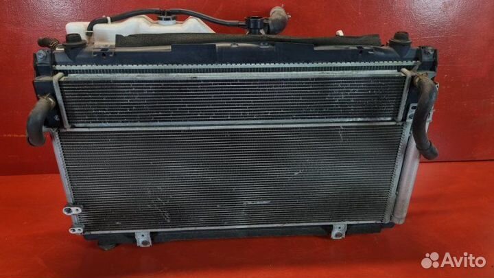 Касета радиаторов Toyota Camry AVV50 2AR-FXE 2011