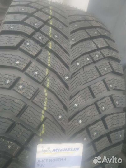 Michelin X-Ice North 4 285/45 R21