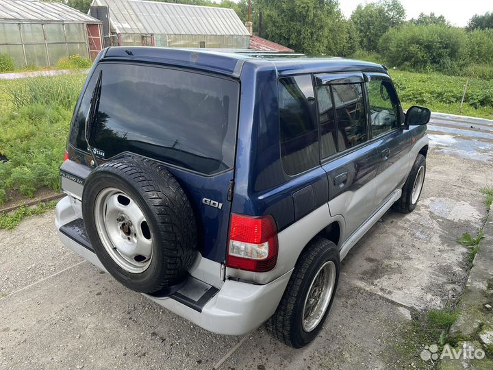 Mitsubishi Pajero iO 2.0 МТ, 2001, 250 000 км