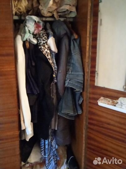 Шифонеры и шкафы бу