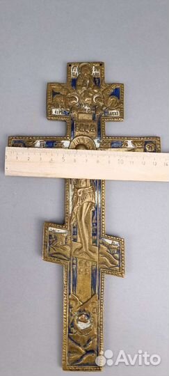 Бронзовый крест с эмалью
