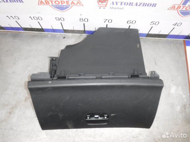 Бардачок переднего пассажира Peugeot 408 TU5JP4