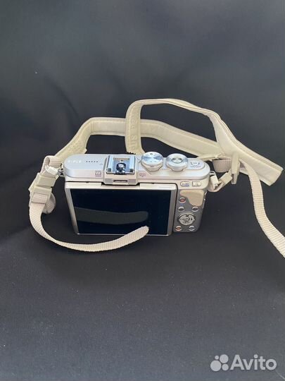 Фотоаппарат Olympus Pen E-PL8 Kit полный комплект