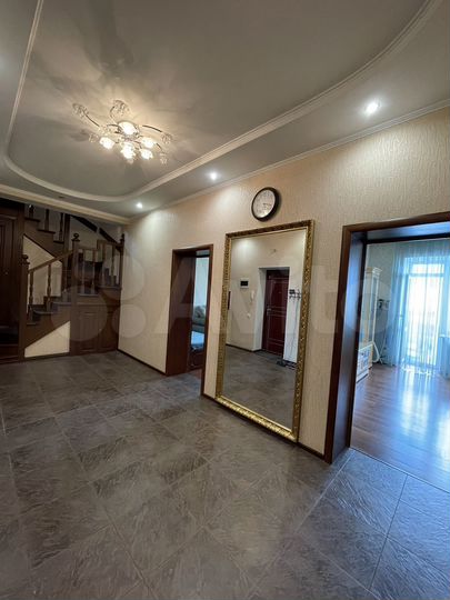 3-к. квартира, 150 м², 7/8 эт.