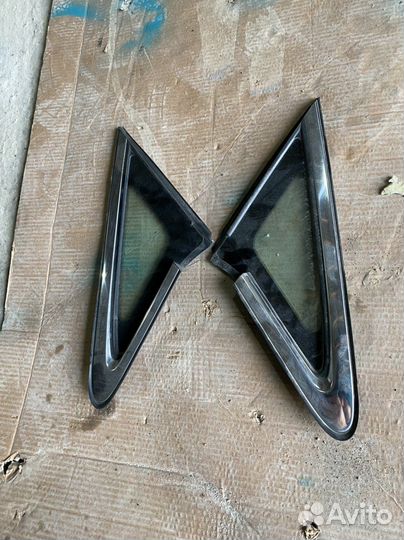 Форточка Mazda CX-7 (2007-2012)