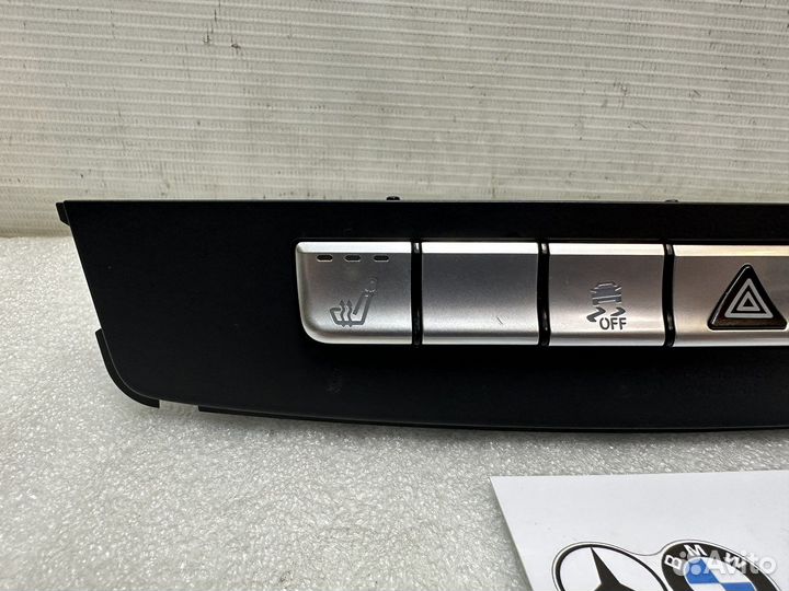 Блок центральной консоли Mercedes A2929051700