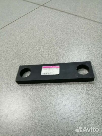 Пластина нижняя стремянки 175*47*15 d27+