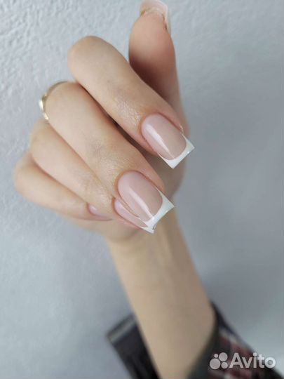 Маникюр, педикюр