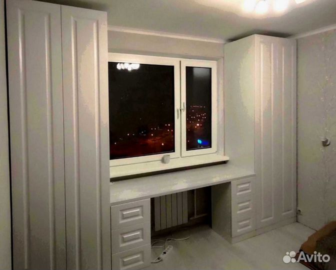 Рабочая зона у окна