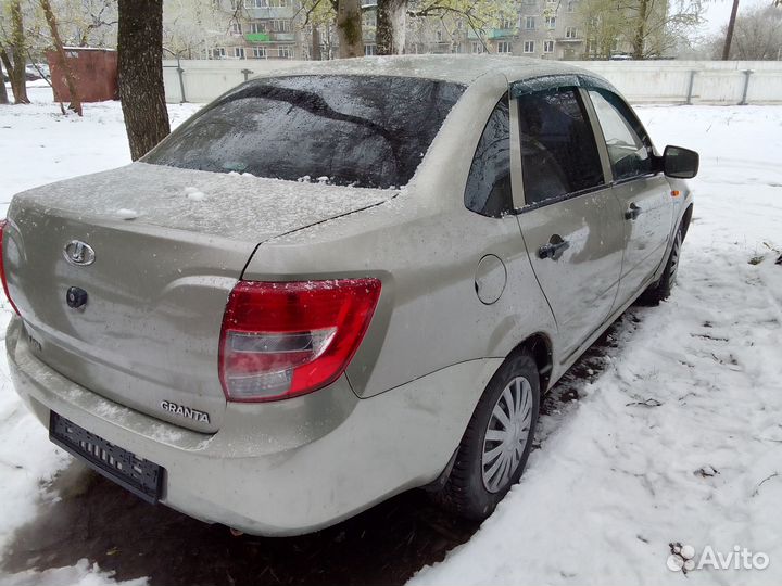 LADA Granta 1.6 AT, 2012, 200 000 км
