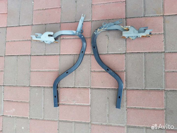 Петли крышки багажника Toyota crown S170