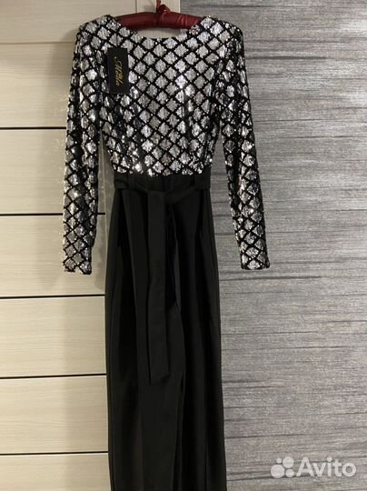 Комбинезон женский вечерний 42 44 новый
