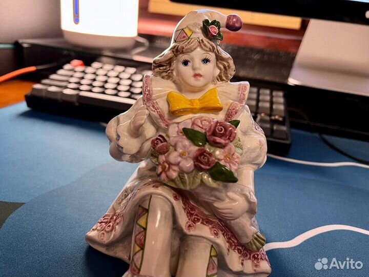 Фарфоровая Статуэтка Клоун Пьеро Фарфор