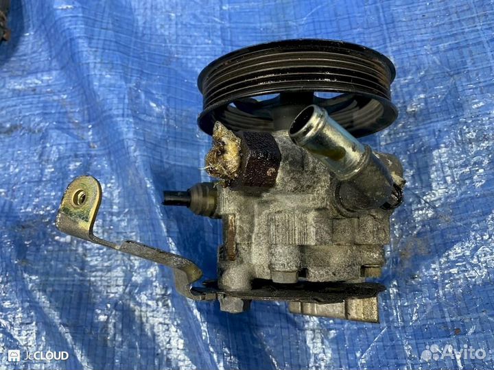 Гидроусилитель на toyota wish ZNE14 1zzfe