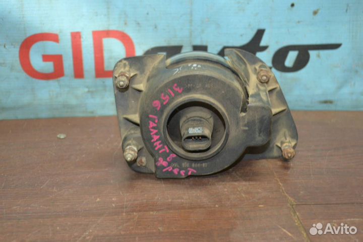 Фара противотуманная левая передняя Mitsubishi Galant 8 USA