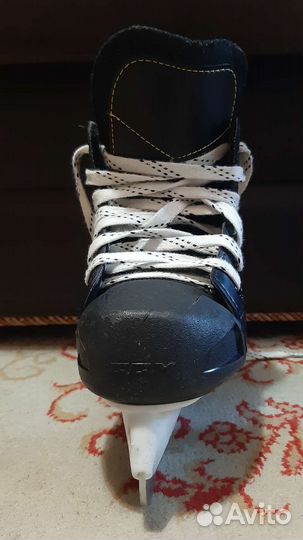 Проффесиональные детские коньки CCM хоккейные