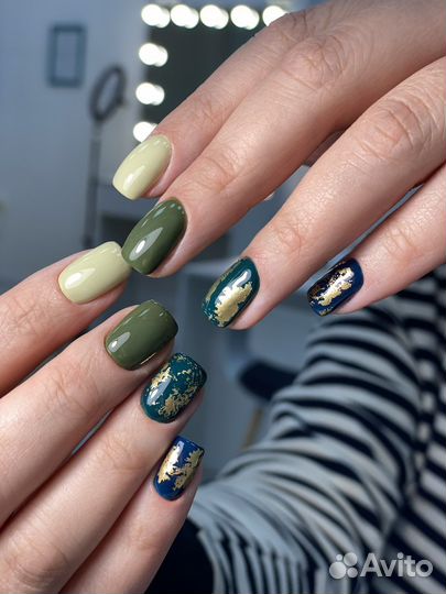 Маникюр с покрытием гель-лаком