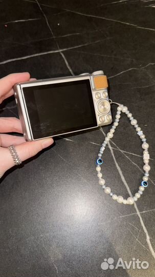 Продаю Canon PowerShot SX740 HS