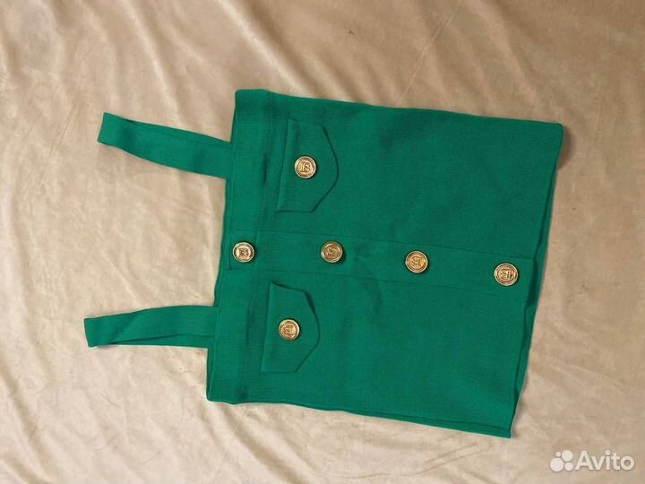 Топ изумрудный с золотыми пуговицами