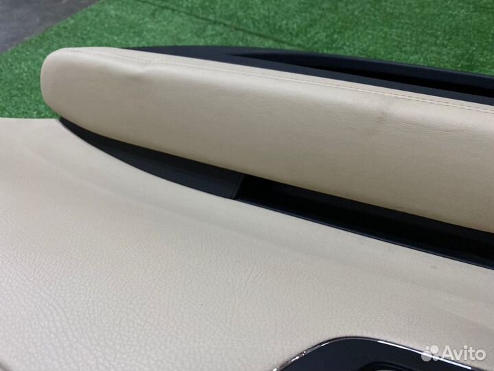 Обшивка двери задняя правая Mercedes-Benz S-Class
