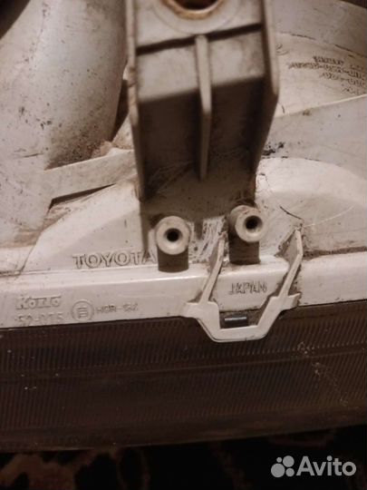 Фара левая Toyota Probox Оригинал