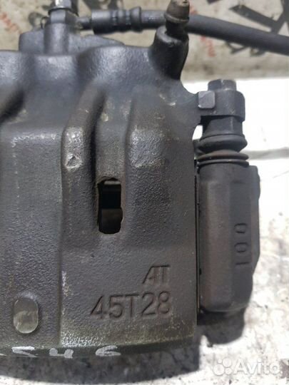 Суппорт передний левый Toyota Windom MCV30 1mzfe