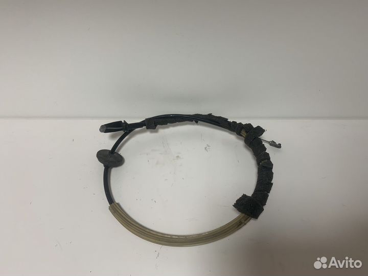 Трос открывания левой двери Ford Focus 2