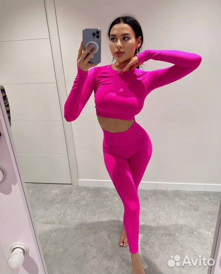 Спортивный женский фитнес костюм