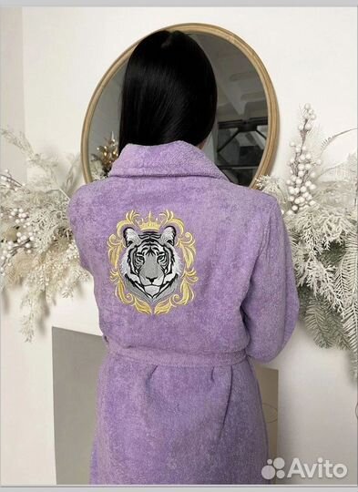 Халат с вышивкой