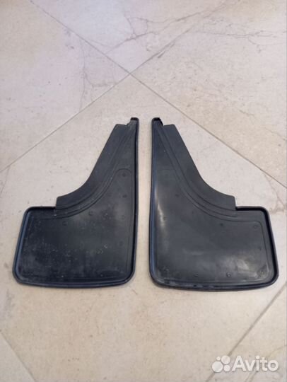 Брызговики фольцваген