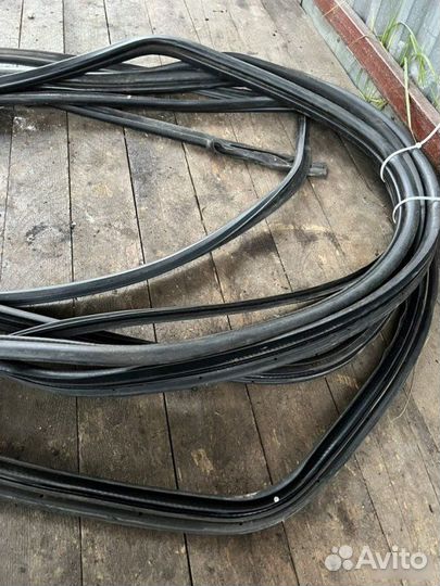 Уплотнители дверей Nissan Primera P11 1995-2000